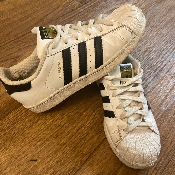 superstars size 6